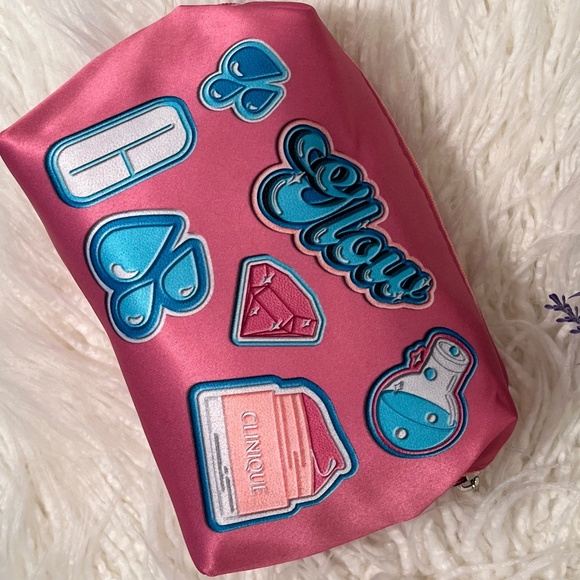 Clinique Other - Clinique "Cosmetic Bag"